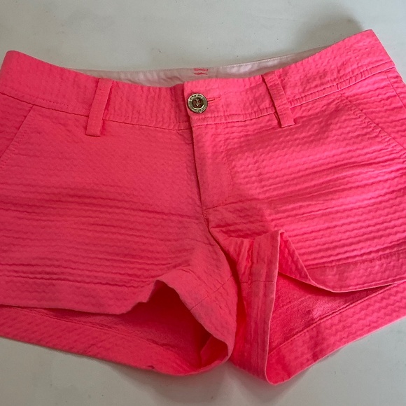 Lilly Pulitzer Hot Pink Callahan shorts size 2 - Picture 1 of 3